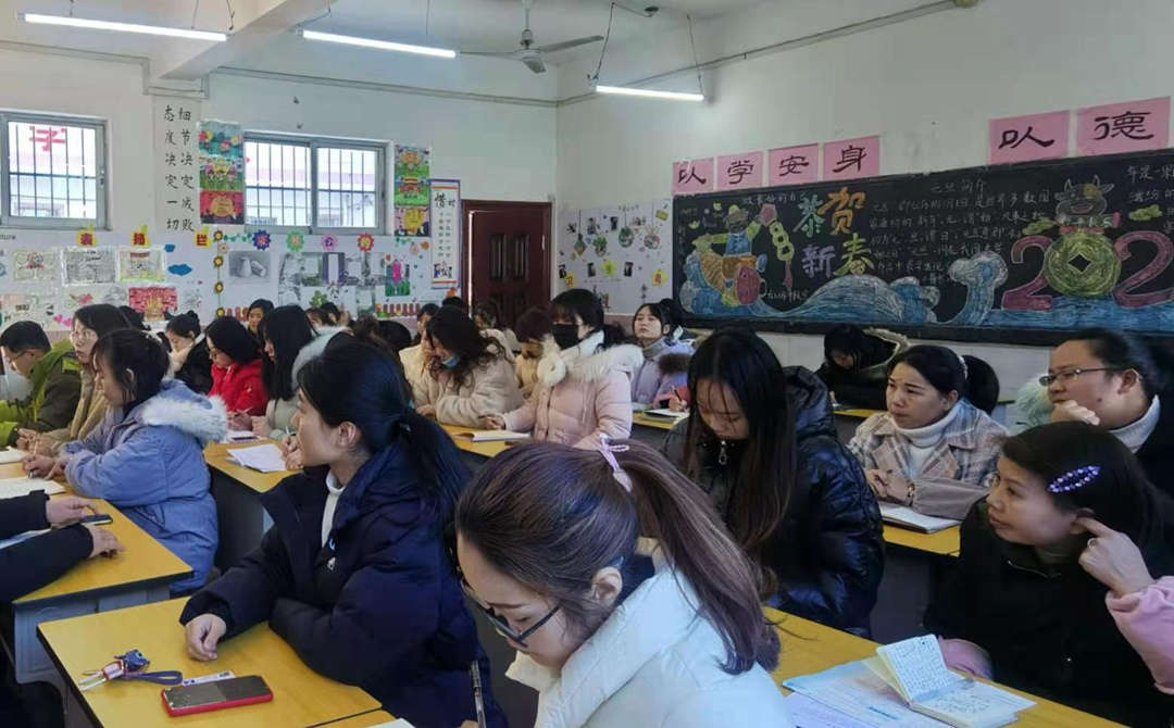 迎宾2_副本.jpg 迎宾2_副本.jpg