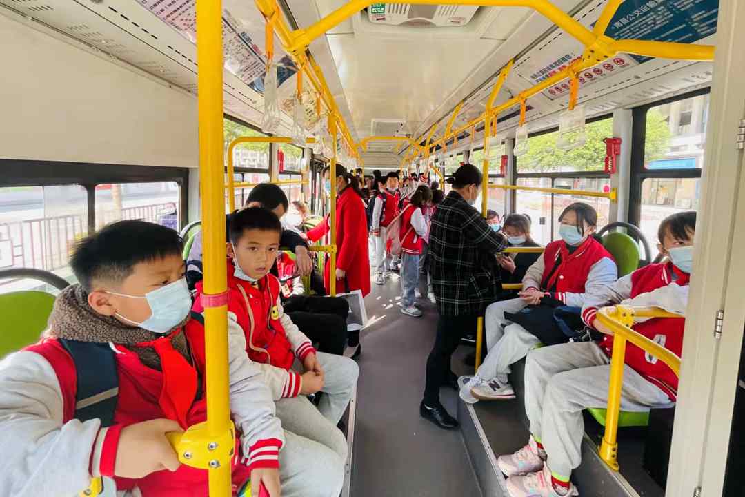 迎宾3.jpg 迎宾3.jpg