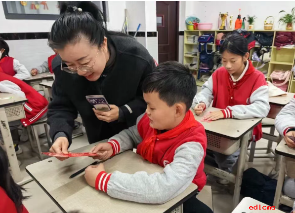 家校携手护平安，快乐元旦共前行 | beat365中国唯一官网小学部开展家长进课堂元旦安全教育活动